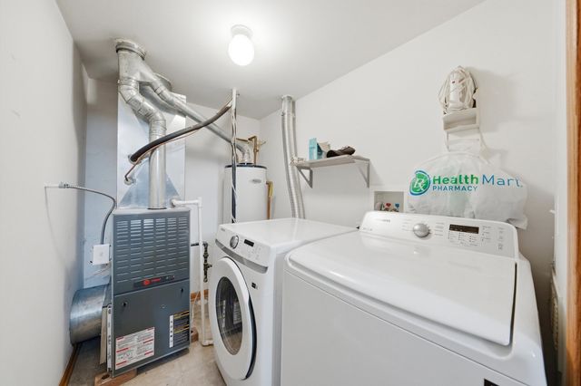 2450 Saddle Ridge Drive, Joliet, IL 60432