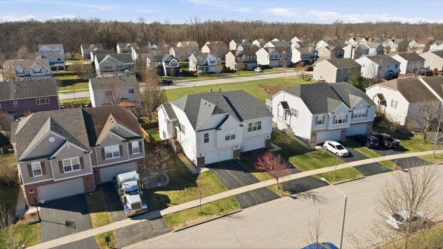 2450 Saddle Ridge Drive, Joliet, IL 60432