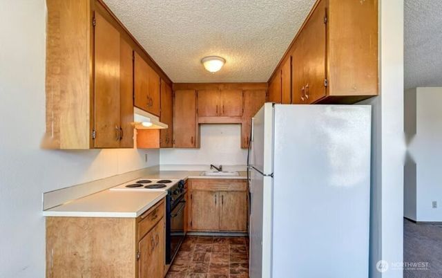 5916 California Avenue SW, Seattle, WA 98136
