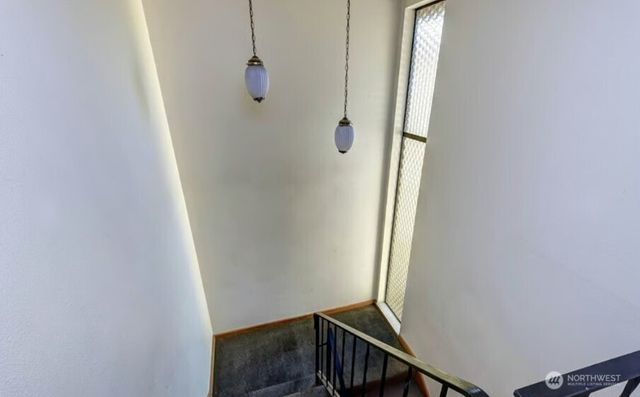 5916 California Avenue SW, Seattle, WA 98136
