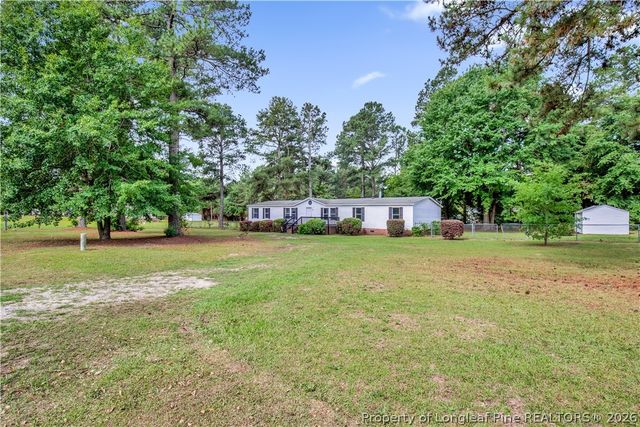 122 Huckabee Street, Raeford, NC 28376