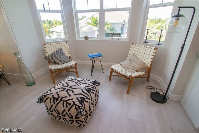 163 Indies DR E 106, Naples, FL 34114