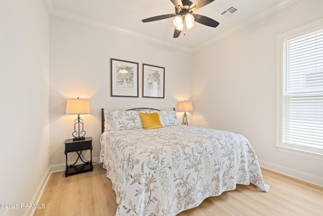 220 Treescape Drive, Lafayette, LA 70508