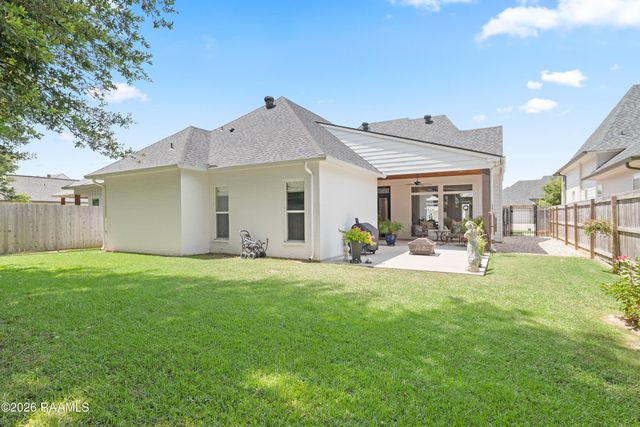 220 Treescape Drive, Lafayette, LA 70508