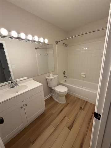 3156 VALLEY OAKS DRIVE 614, Tampa, FL 33618