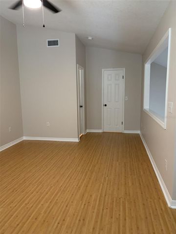 3156 VALLEY OAKS DRIVE 614, Tampa, FL 33618