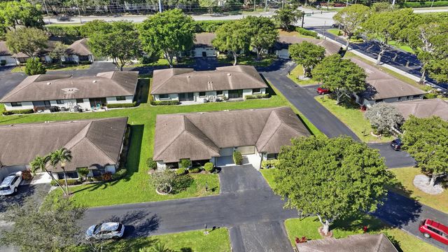 4903 Equestrian Circle A, Boynton Beach, FL 33436