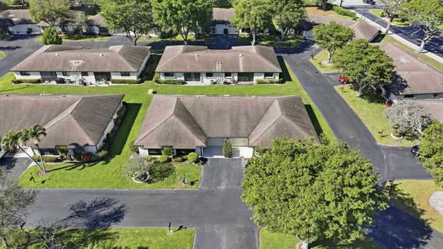 4903 Equestrian Circle A, Boynton Beach, FL 33436