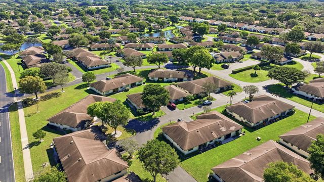 4903 Equestrian Circle A, Boynton Beach, FL 33436