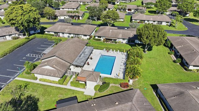 4903 Equestrian Circle A, Boynton Beach, FL 33436