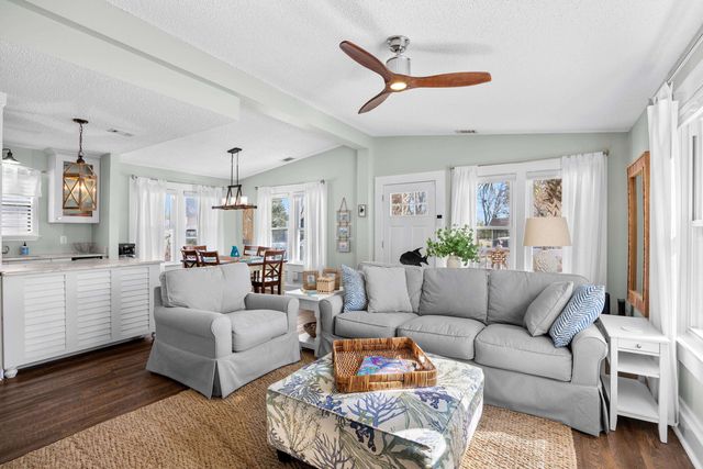 817 Main Sail Ct., Murrells Inlet, SC 29576