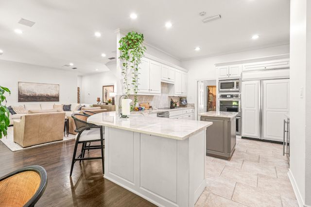 3713 Black Canyon Road, Fort Worth, TX 76109