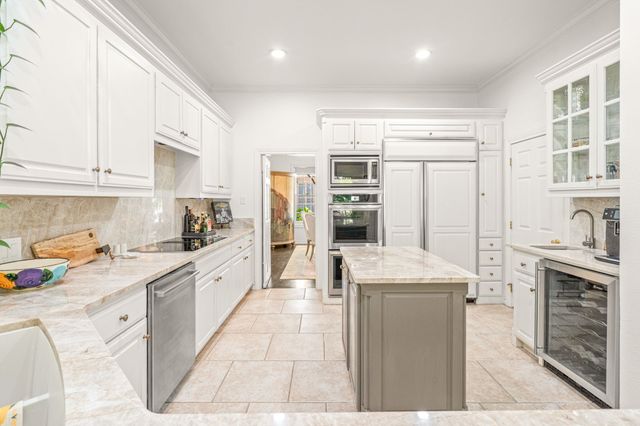 3713 Black Canyon Road, Fort Worth, TX 76109