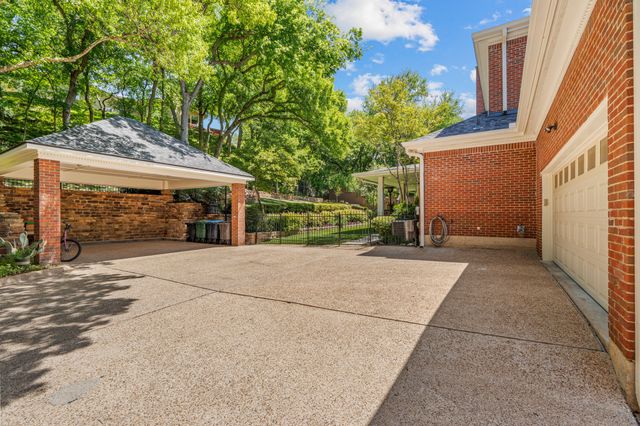 3713 Black Canyon Road, Fort Worth, TX 76109