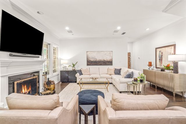 3713 Black Canyon Road, Fort Worth, TX 76109