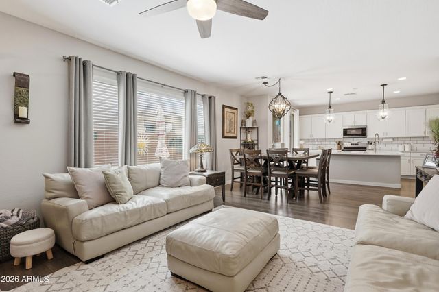 4723 E BARBARITA Avenue, Gilbert, AZ 85234
