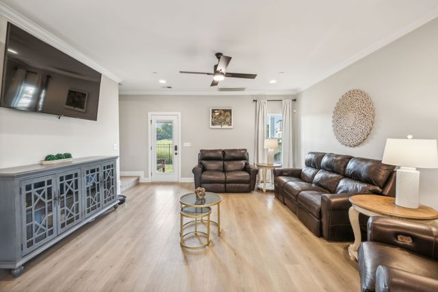 3209 Bootknife Dr, Bell Buckle, TN 37020