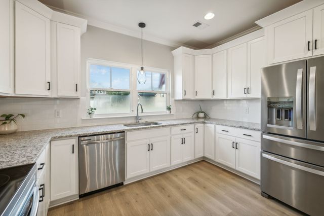 3209 Bootknife Dr, Bell Buckle, TN 37020