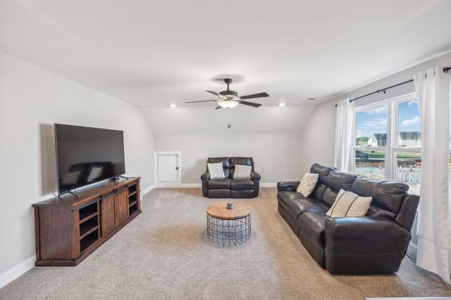 3209 Bootknife Dr, Bell Buckle, TN 37020