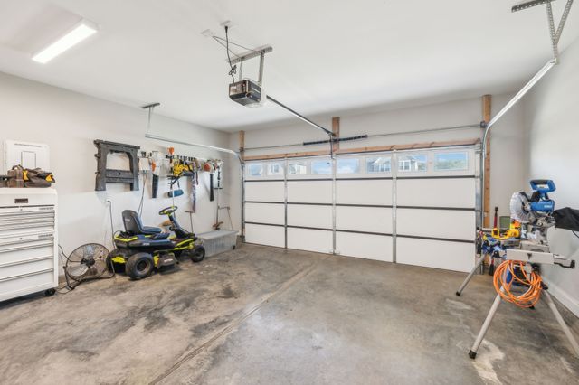 3209 Bootknife Dr, Bell Buckle, TN 37020
