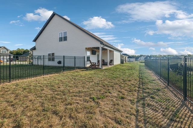 3209 Bootknife Dr, Bell Buckle, TN 37020