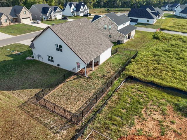 3209 Bootknife Dr, Bell Buckle, TN 37020