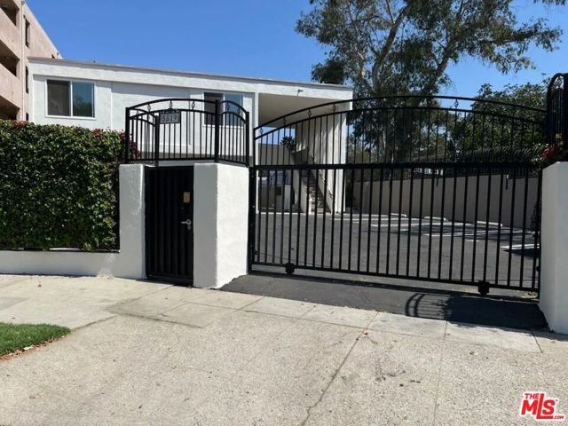 5819 Carlton Way 8, Los Angeles, CA 90028