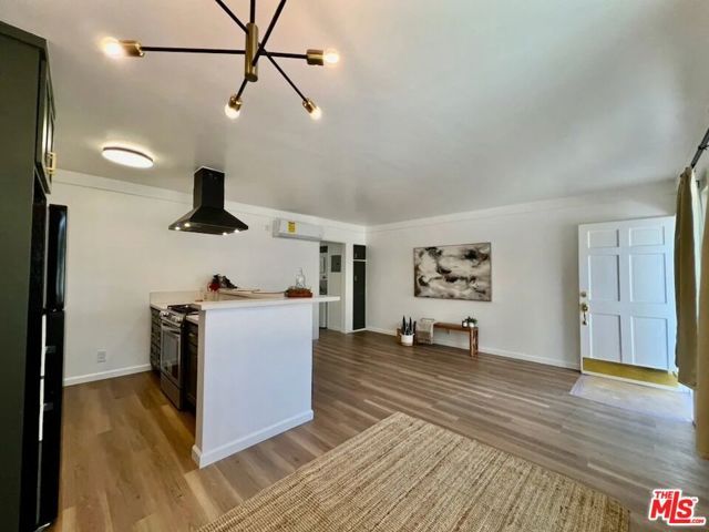 5819 Carlton Way 8, Los Angeles, CA 90028