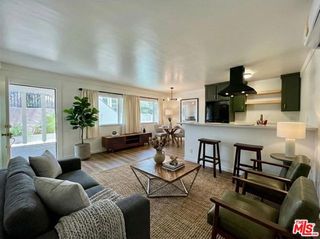 5819 Carlton Way 8, Los Angeles, CA 90028