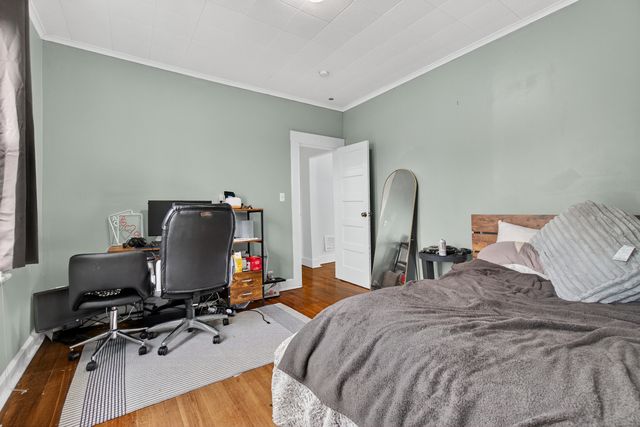 215 Overland Avenue, Bridgeport, CT 06606