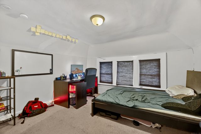 215 Overland Avenue, Bridgeport, CT 06606