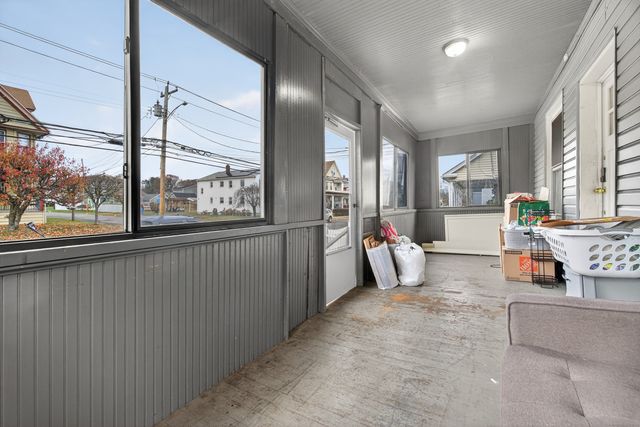 215 Overland Avenue, Bridgeport, CT 06606