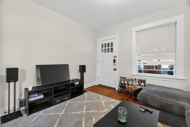 215 Overland Avenue, Bridgeport, CT 06606