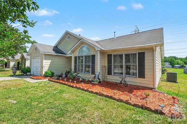 11125 Pinetta Lane, Charlotte, NC 28262