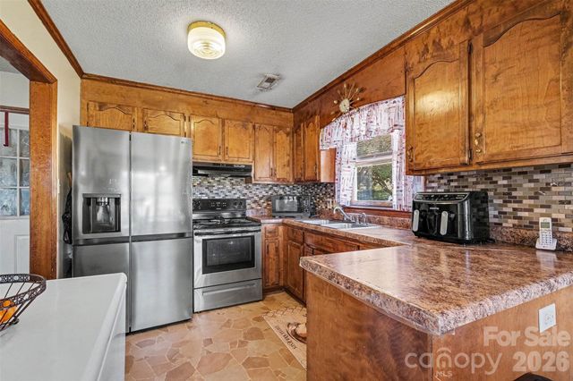 11125 Pinetta Lane, Charlotte, NC 28262