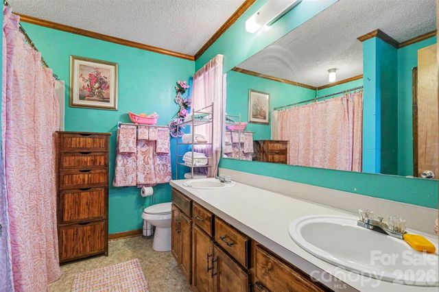 11125 Pinetta Lane, Charlotte, NC 28262