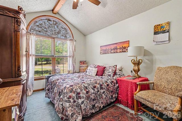 11125 Pinetta Lane, Charlotte, NC 28262