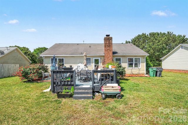 11125 Pinetta Lane, Charlotte, NC 28262