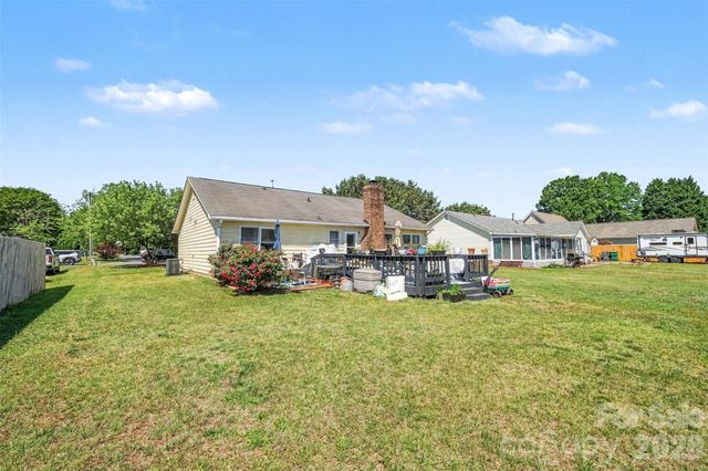 11125 Pinetta Lane, Charlotte, NC 28262