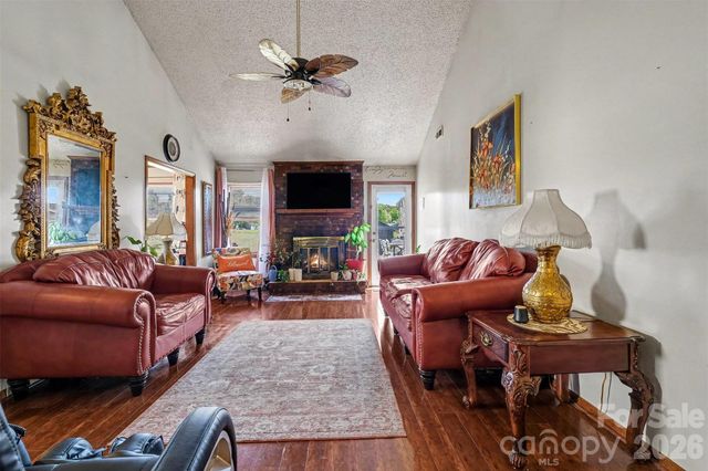11125 Pinetta Lane, Charlotte, NC 28262