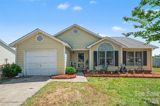 11125 Pinetta Lane, Charlotte, NC 28262