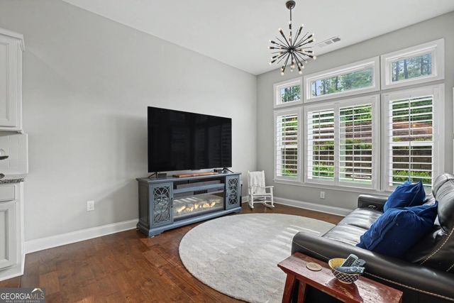 1984 Clovercroft Road NW, Acworth, GA 30101