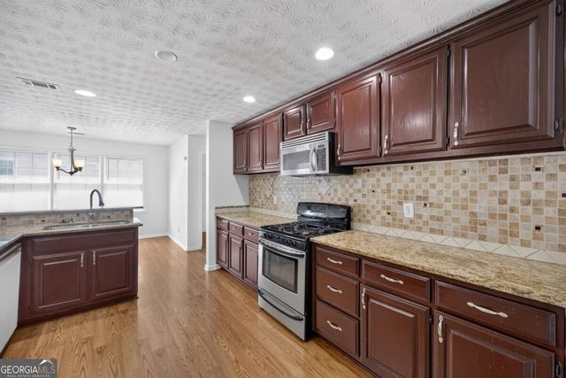 40 Jessamine Trail, Lawrenceville, GA 30046