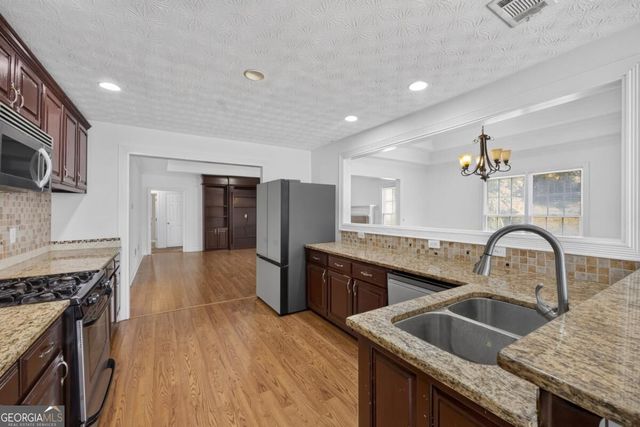 40 Jessamine Trail, Lawrenceville, GA 30046