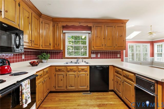 5800 Maple Brook Dr, Chesterfield, VA 23112