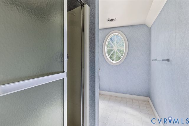 5800 Maple Brook Dr, Chesterfield, VA 23112