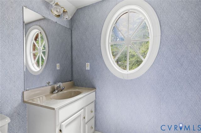 5800 Maple Brook Dr, Chesterfield, VA 23112