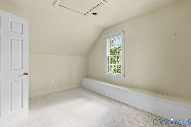 5800 Maple Brook Dr, Chesterfield, VA 23112