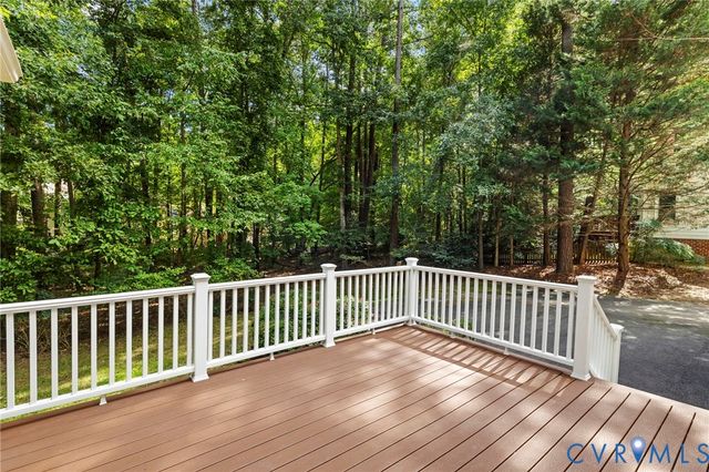 5800 Maple Brook Dr, Chesterfield, VA 23112