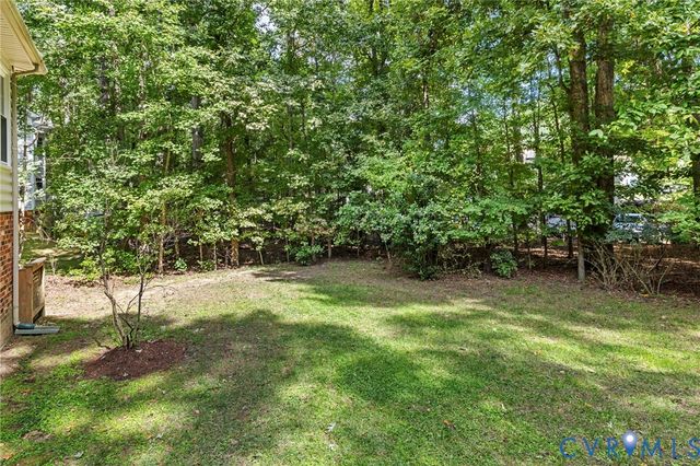 5800 Maple Brook Dr, Chesterfield, VA 23112